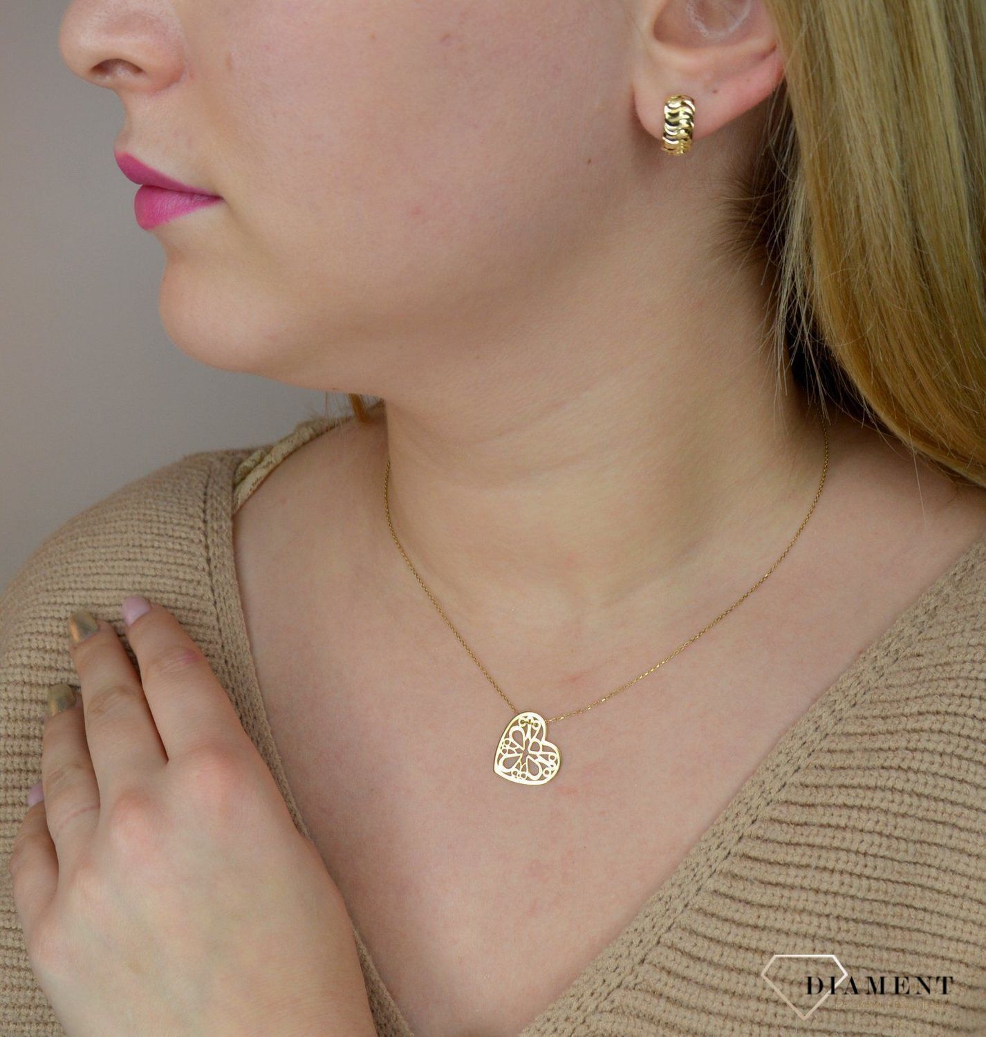 Złote kolczyki 585 grawerowane KL 1637B 585.jpg